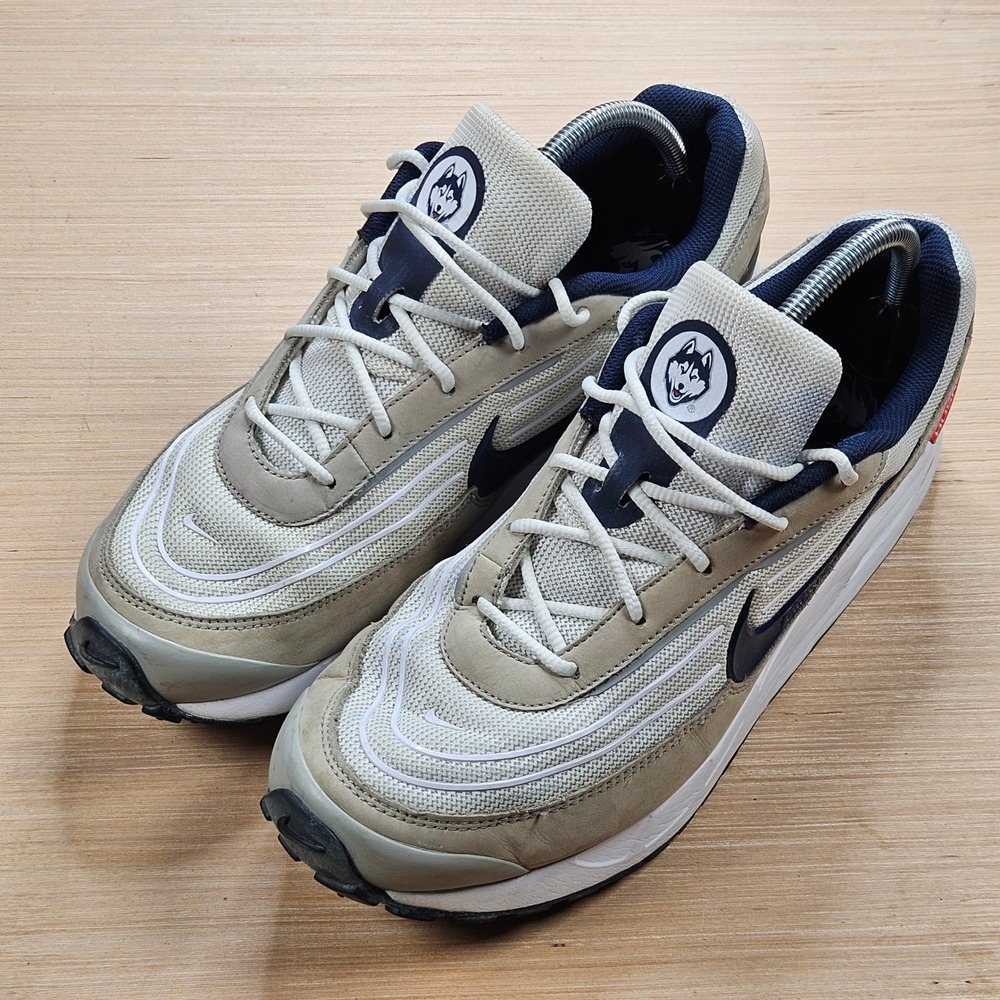 UConn Huskies Nike Air Max Verse Mens 11.5 Grey Navy IB7894-100 Sneakers